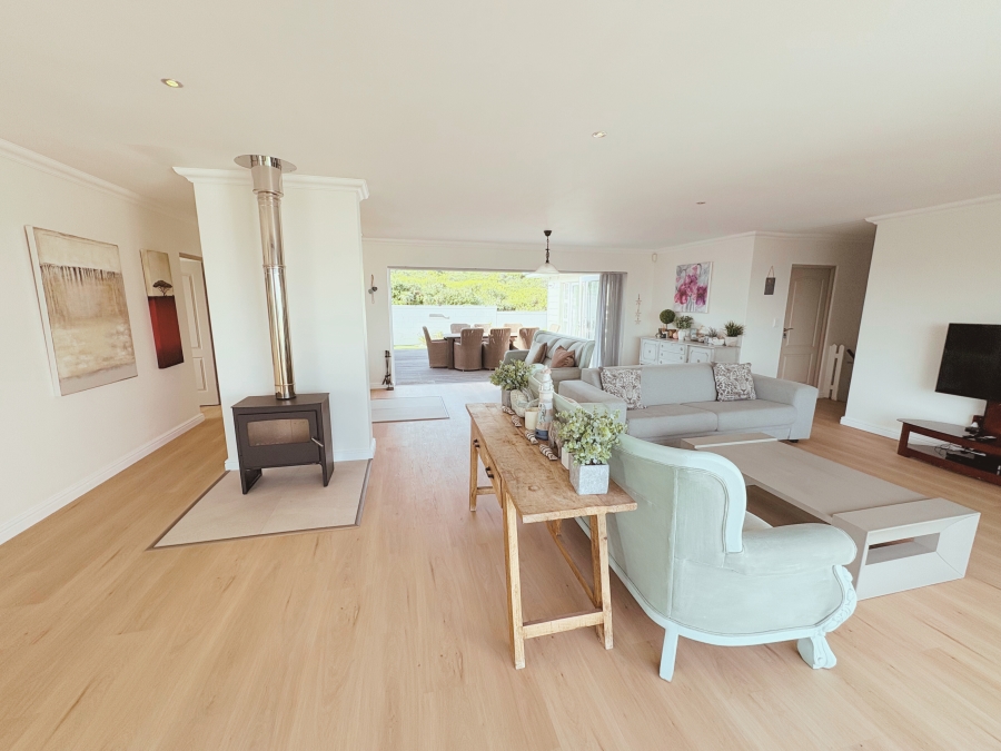 4 Bedroom Property for Sale in Yzerfontein Western Cape